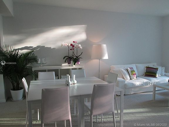 4th image of 253 NE 2nd St APT 1507