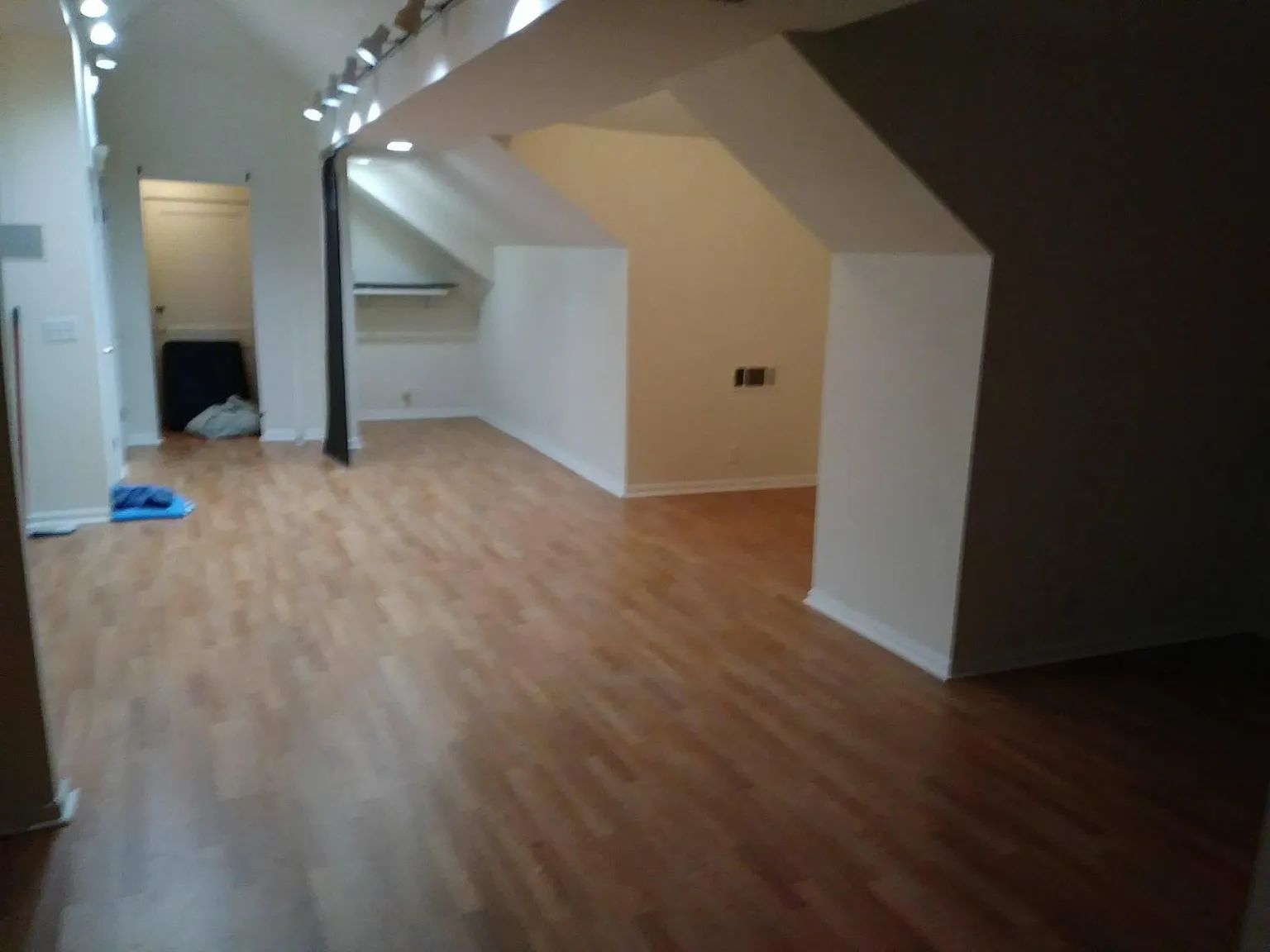 Studio, 1100 sqft, $1,980 — Photo 4