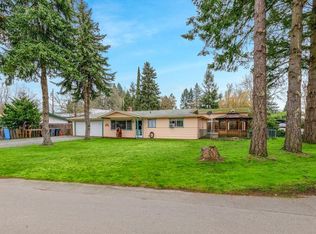 415 Edgewater Dr, Grants Pass, OR 97527