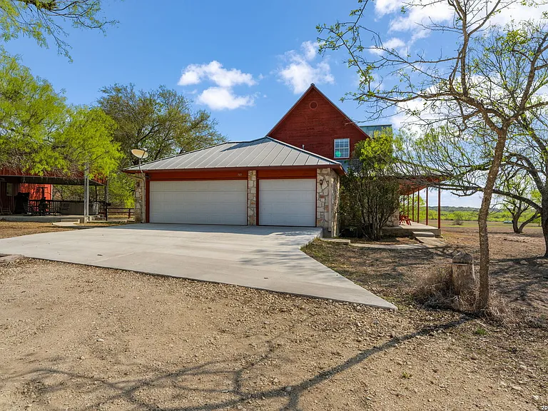 360 Private Road 4619 — Photo 38