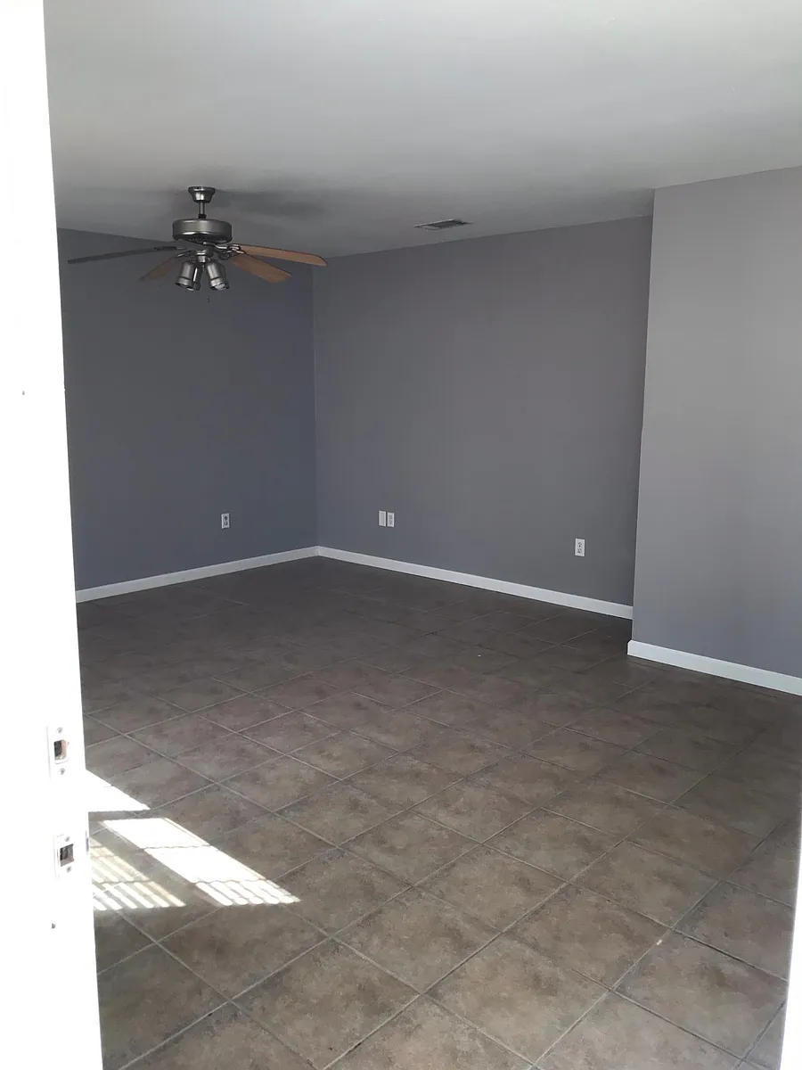 Building Photo - 43179 Remington Dr