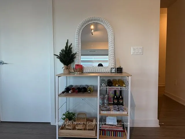 212 King William St #503 — Photo 8