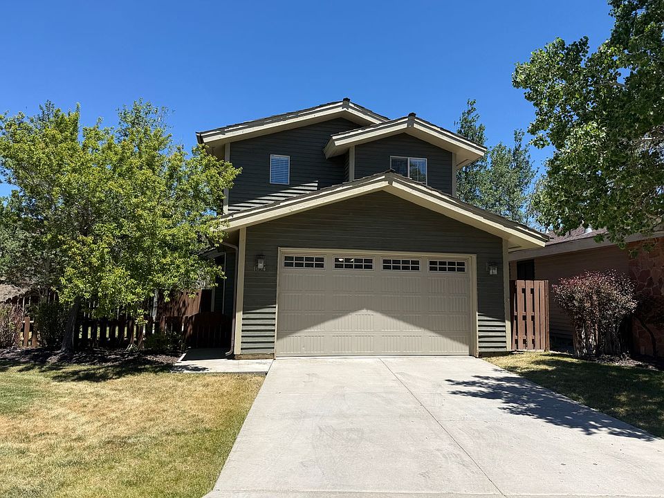 1st image of 1054 Lincoln Ln