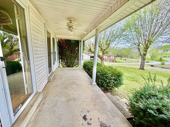 5th image of 54 Horseshoe Bend Ln