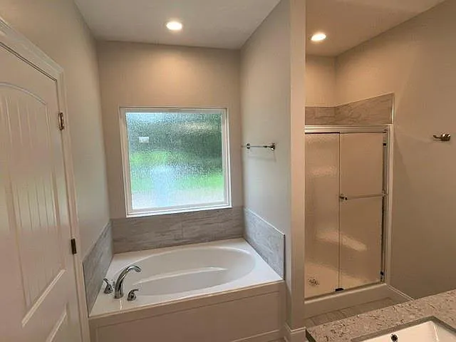 134 Deforest Dr — Photo 6
