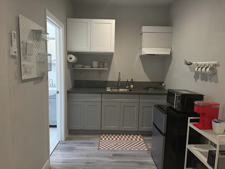 5827 Rose Ave #2 — Photo 11