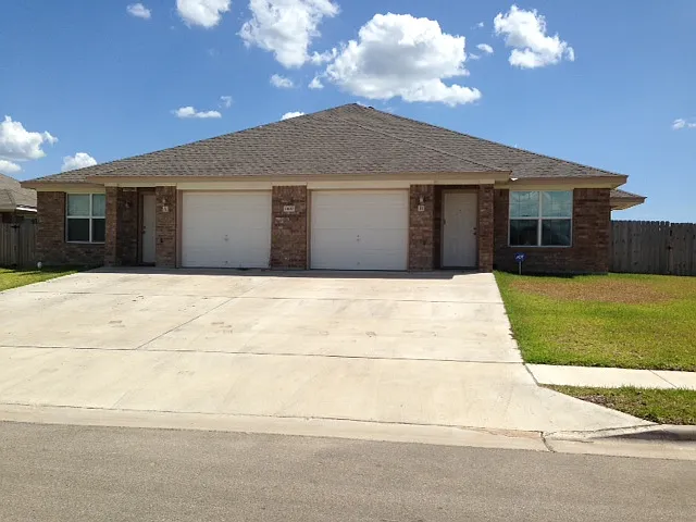 1401 Cavalry Ln #B — Photo 9