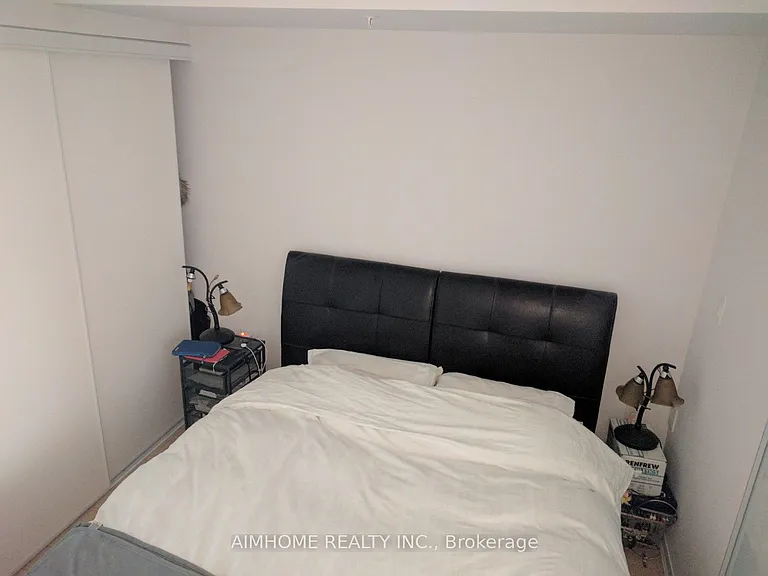 36 Lisgar St #732 — Photo 6