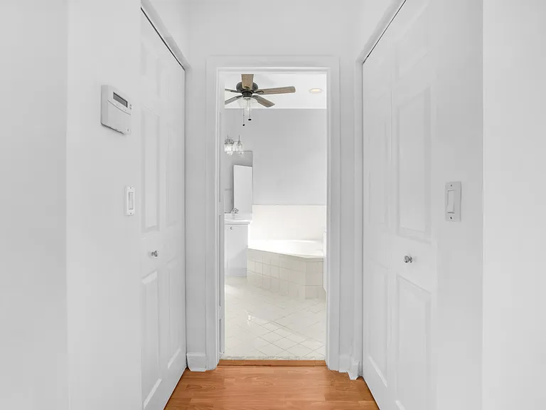 9002 SW 214th Ln — Photo 24
