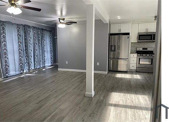 3rd image of 2851 Diana Dr SW