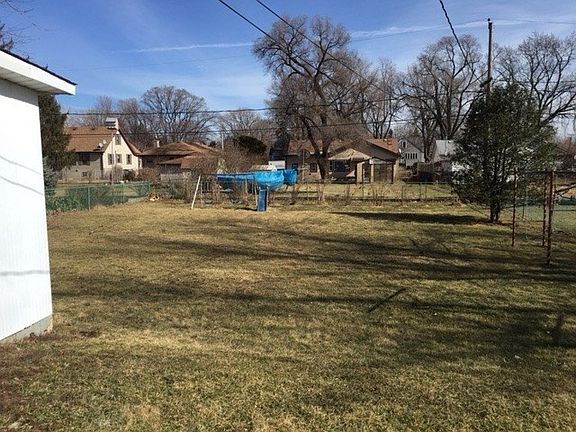 3rd image of 2933 Derrough Ave