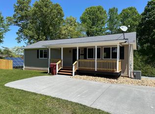 102 Kennedy St, Johnson City, TN 37604