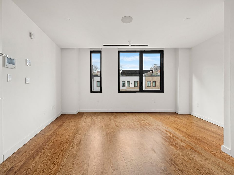 1st image of 54 Noll St APT 742
