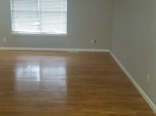 530 Davids Ct, Lakewood, NJ 08701