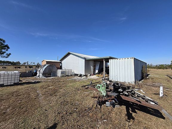 3rd image of 820 Dachshund Rd