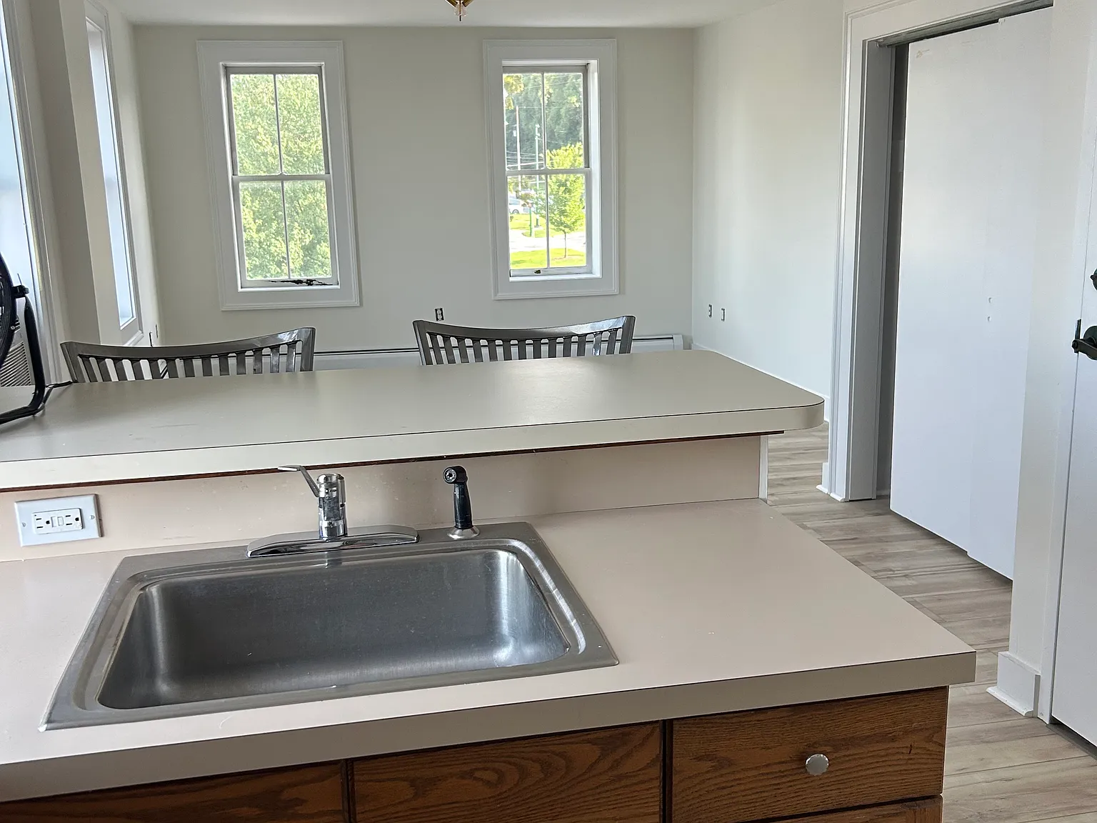 Studio, 650 sqft, $1,700 — Photo 4