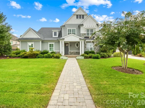 1858 Trotting Cir NW, Concord, NC 28027