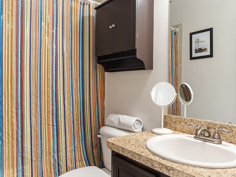 1289 Towne Square Ct — Photo 19