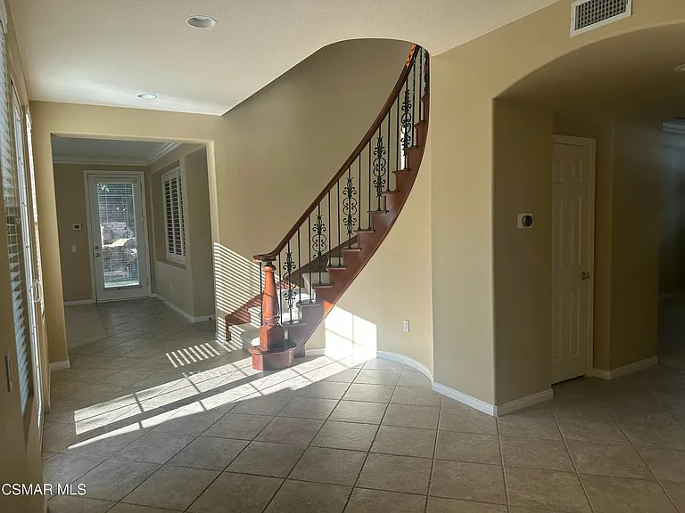3073 Heavenly Ridge St — Photo 8