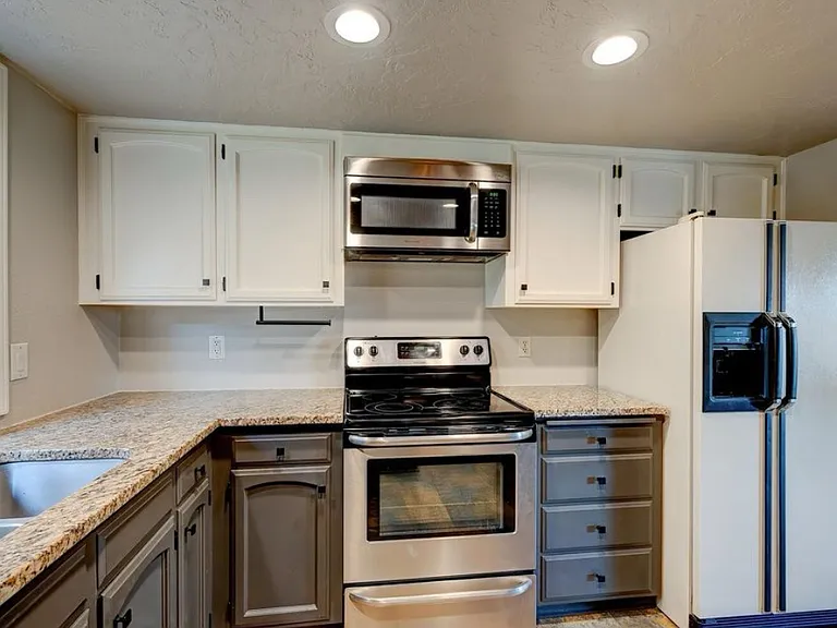 463 Suncrest Ave NW — Photo 13