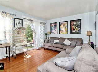 2543 Prairieview Ln, Aurora, IL 60502