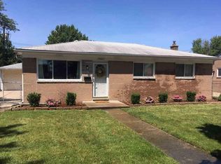 15937 Common Rd, Roseville, MI 48066