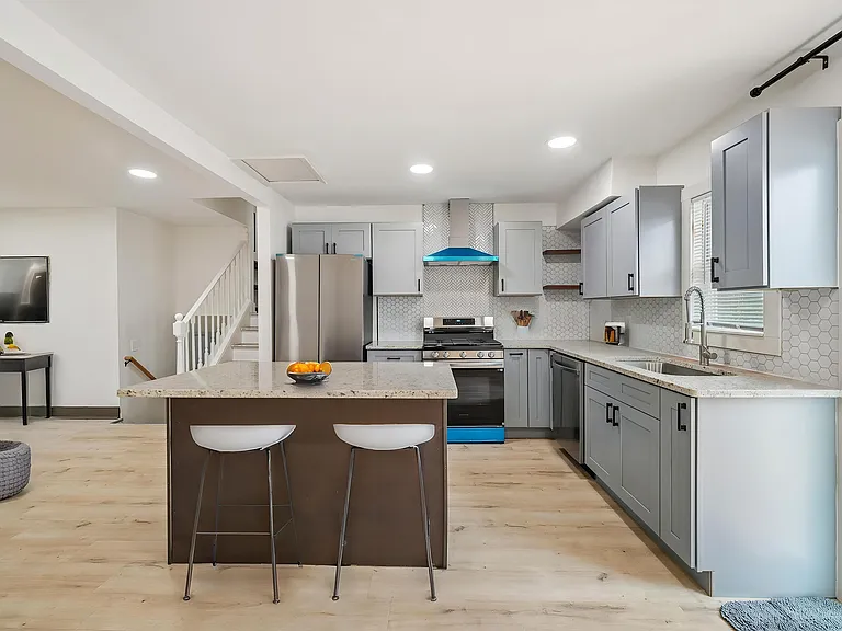 867 Harris Dr — Photo 6