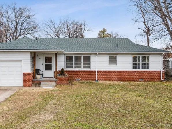 27 Bryan St, Pryor, OK 74361