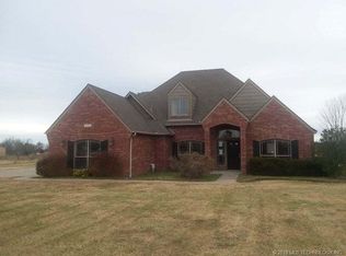 24462 S Meadow Circle Rd, Claremore, OK 74019