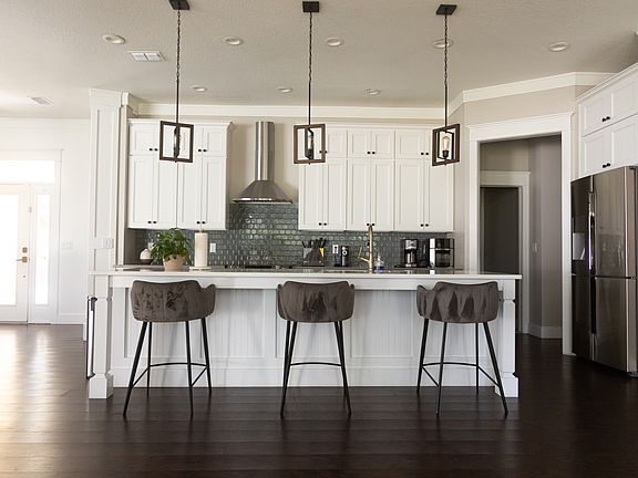 5th image of 13817 Via Roma Cir