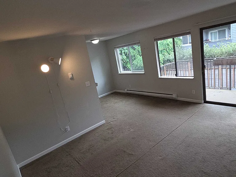 3635 Francis Ave N #4 — Photo 2