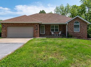 223 Brownfeather Rd, Clever, MO 65631