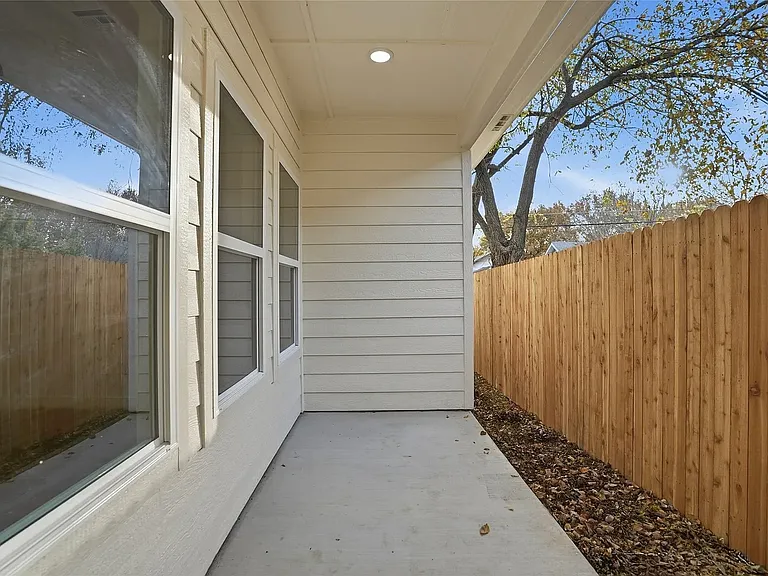 1435 N Main St #B — Photo 42
