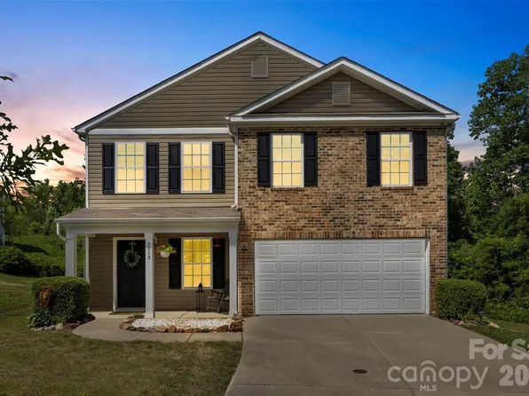 2812 Westbury Ct, Dallas, NC 28034