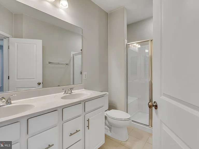 42281 Belgrave Gardens Ter — Photo 46