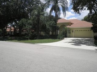 2028 Mission Dr, Naples, FL 34109