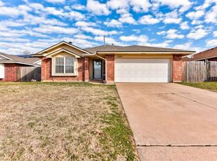 12429 NW 2nd St, Yukon, OK 73099
