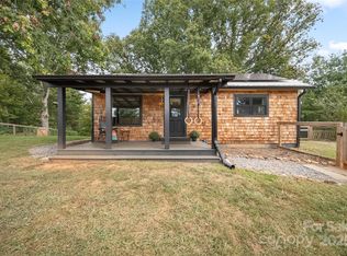 20 Indian Camp Branch Rd, Weaverville, NC 28787