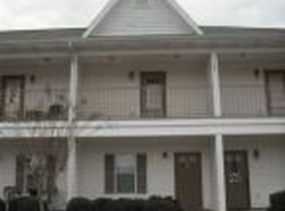615 Mallory Ln APT 2D, Starkville, MS 39759