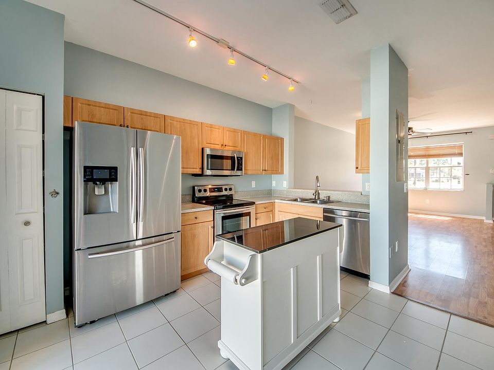 1st image of 3646 Pine Oak Cir APT 107