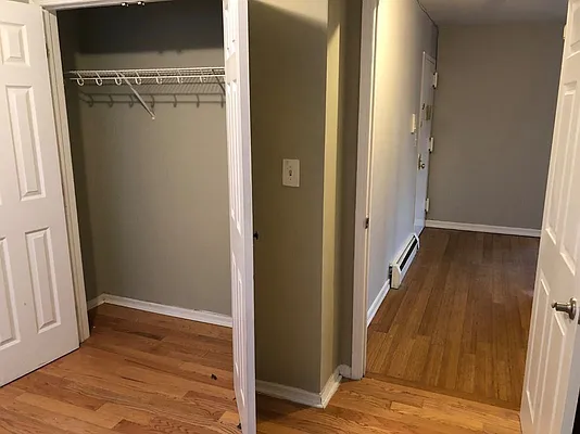 Rented by Premier Metro Realty Corp | media 8