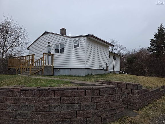 3rd image of 653 Coxheath Rd