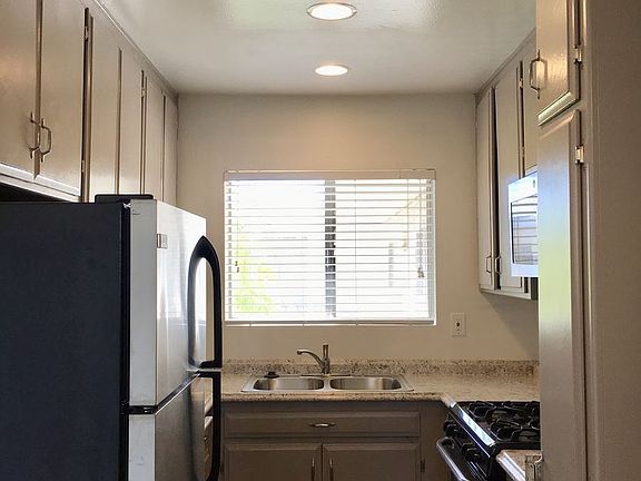 5th image of 4128 Wabash Ave APT 16