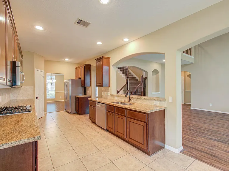 21331 Parham Cir — Photo 18
