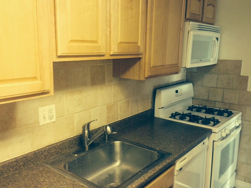 2nd image of 12201 Academy Way