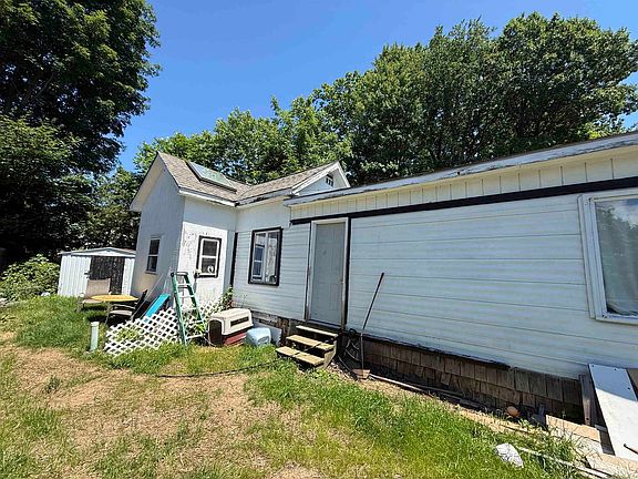 2nd image of 64 Avenue C