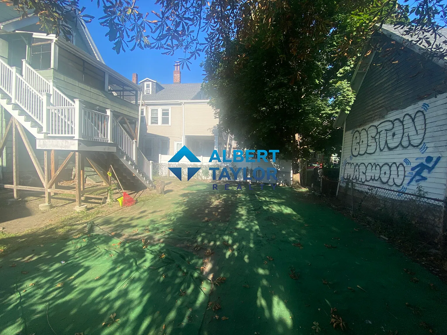 8 bed, 3000 sqft, $12,999 — Photo 1