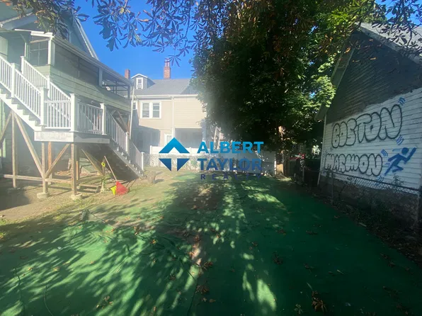 39 Pratt St, Allston, MA 02134