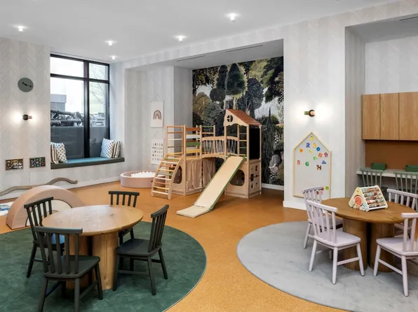 11 Ocean Parkway image 15 of 26