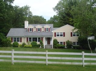 210 Cedar Ln, New Canaan, CT 06840